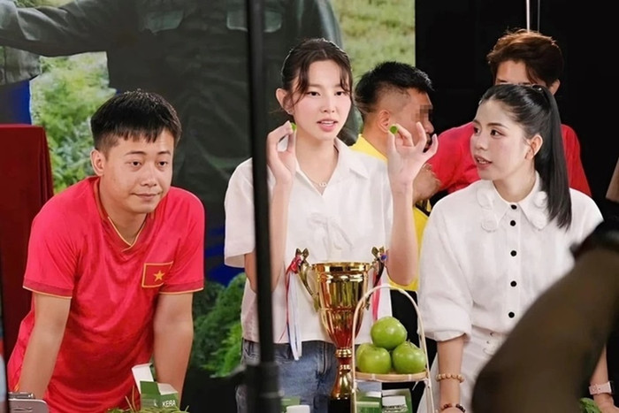 Quang Linh Vlogs, Hằng Du Mục và Thuỳ Tiên đã nhận thức được việc giới thiệu không đúng sự thật khi livestream bán hàng.