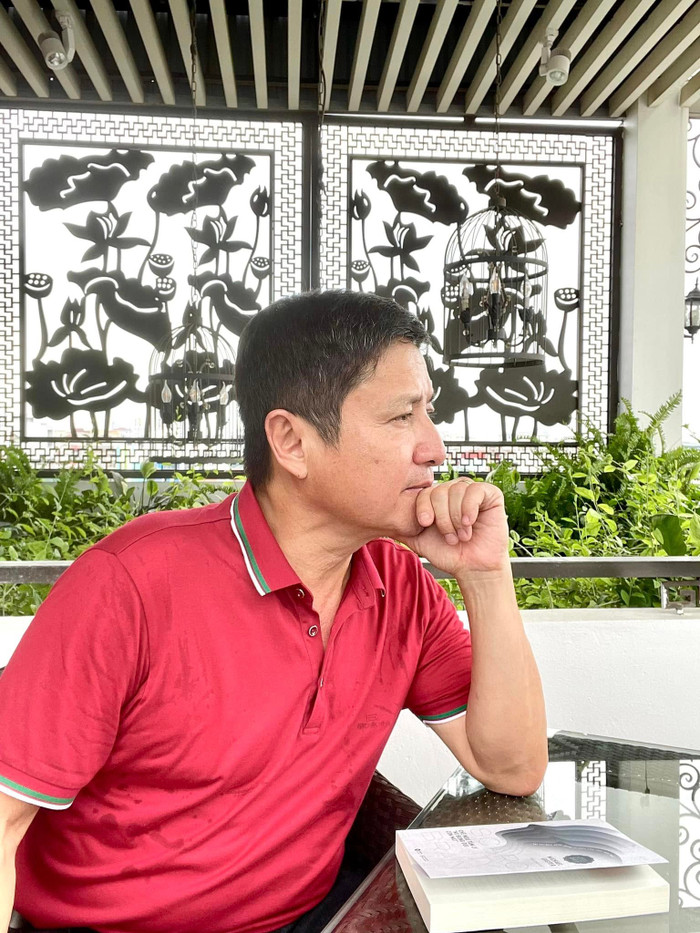 Nghệ sĩ Chí Trung là người thẳng tính, thoải mái bày tỏ quan điểm cá nhân trên mạng xã hội. Ảnh: FBNV
