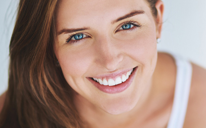 3 loại quả bán đầy chợ với giá 'rẻ bèo', lại là 'cứu tinh' cho hàm răng ố vàng Ảnh 2