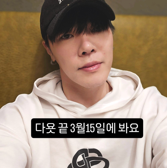Nam ca sĩ từng dự kiến tổ chức concert vào ngày 15/3 với ca sĩ KCM tại Daegu, Hàn Quốc. (Ảnh: IGNV)