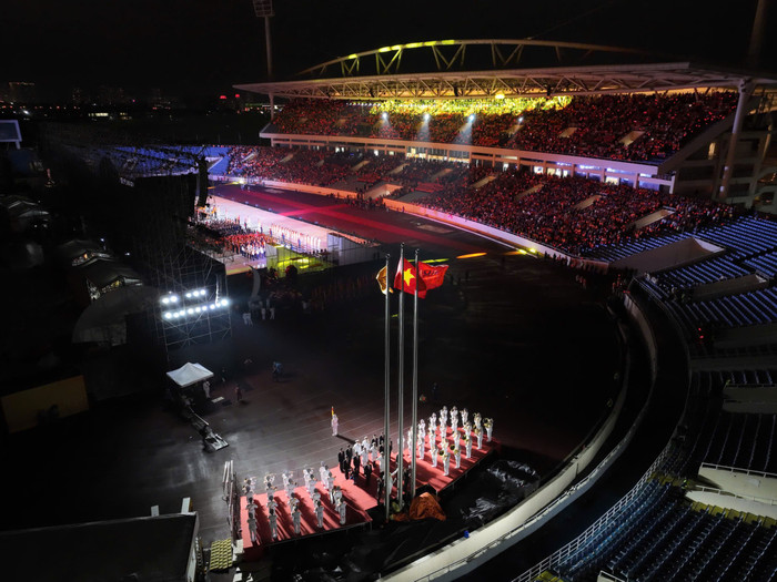 Xúc động khoảnh khắc 15.000 người cùng hát Quốc ca, xác nhận lập kỷ lục Việt Nam Ảnh 1