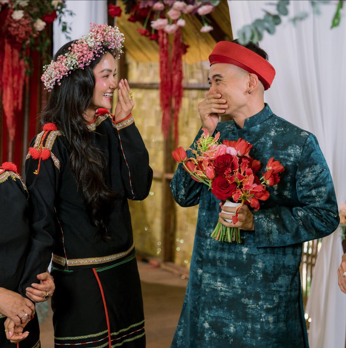 Hình ảnh H'Hen Niê và Tuấn Khôi tại lễ cưới ở Đắk Lắk. Ảnh: FBNV