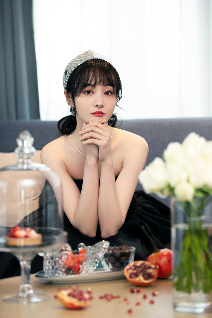 Căn biệt thự là tài sản riêng của Trịnh Sảng hay được đại gia mua cho? (Ảnh: Baidu)