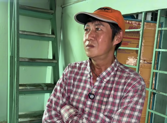 Cuộc sống hiện tại của nam ca sĩ Sỹ Ben khiến nhiều người xót xa.