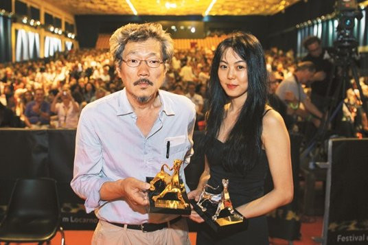 Kim Min Hee và Hong Sang Soo chính thức công khai chuyện tình cảm từ tháng 3 năm 2017. Ảnh: X