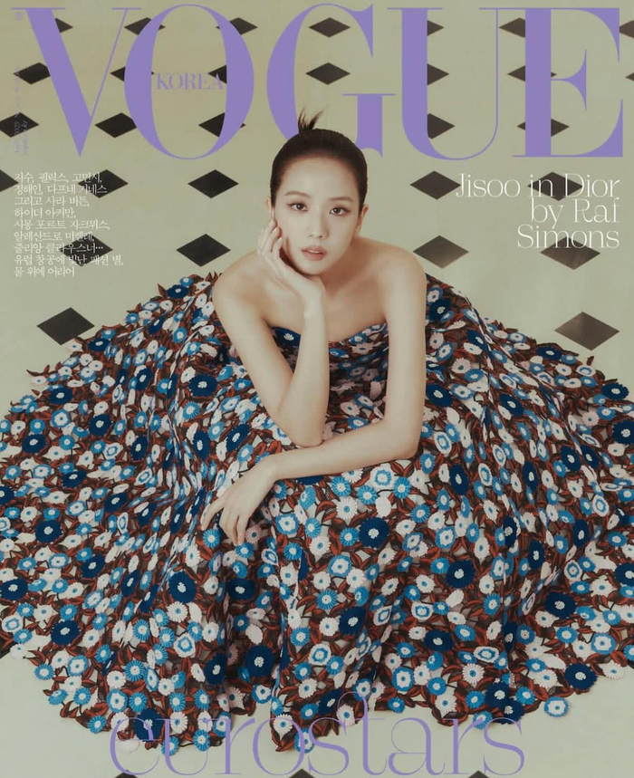 Jisoo gây bão với bộ ảnh tái hiện những thiết kế kinh điển Ảnh 6