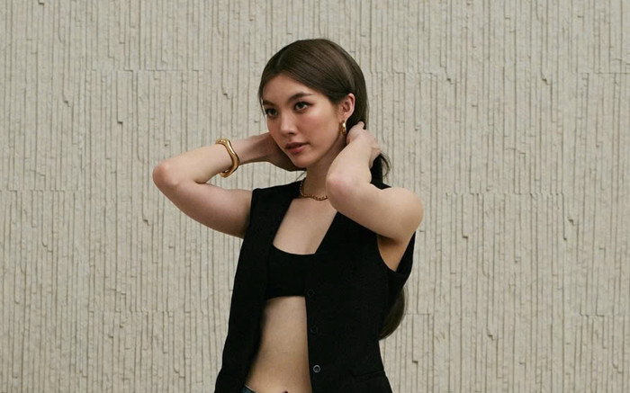 Clip nữ diễn viên 22 tuổi bị quấy rối gây phẫn nộ Ảnh 2