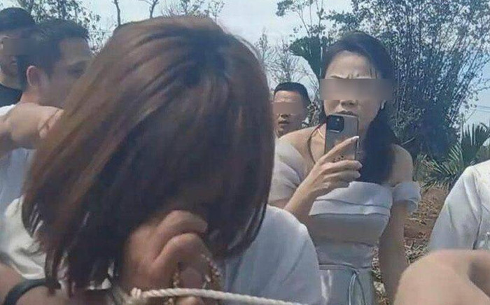 Tổ chức đám cưới tại nhà, cô dâu bị một người giả làm họ hàng lấy cắp tiền mừng Ảnh 2