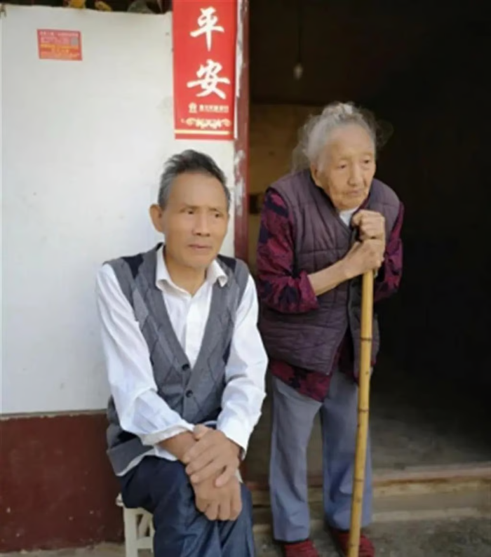 Cụ bà 103 tuổi qua đời sau 80 năm chờ chồng và lời hứa không bao giờ thành hiện thực Ảnh 1