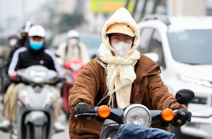 Dự báo thời tiết thành phố Hà Nội ngày 18/3: Nền nhiệt thấp, người dân nên chú ý mặc ấm khi ra đường. Ảnh: Sưu tầm