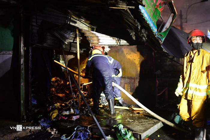 Khung cảnh sau đám cháy lớn ở chợ Thanh Đa. (Ảnh VNExpress)