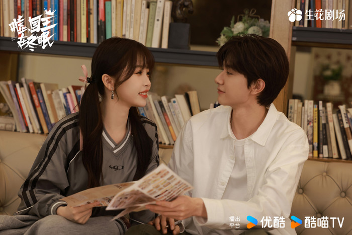 Thành tích của Suỵt, Quốc Vương Đang Ngủ Đông kém hơn những phim ở trên. (Ảnh: Weibo)
