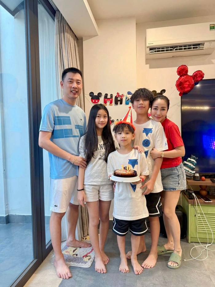 Tổ ấm nhỏ viên mãn nhà Ốc Thanh Vân. Ảnh: FBNV