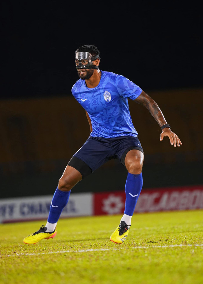 Campuchia có 5 cầu thủ nhập tịch đối đầu với tuyển Việt Nam. Ảnh: FFC