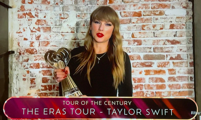 Ẩn ý về album tái thu âm của Taylor Swift? Ảnh 1