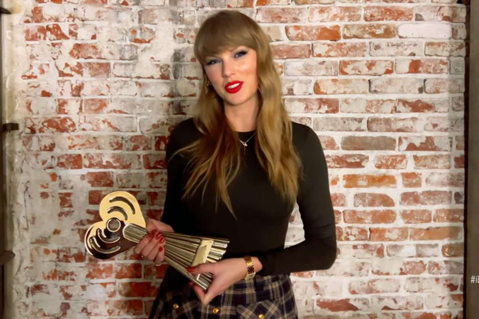 Ẩn ý về album tái thu âm của Taylor Swift? Ảnh 3