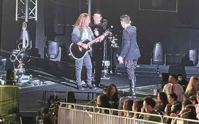 Đêm nhạc xảy ra sự cố mất điện suốt nhiều giờ liền, khán giả đăng đàn bức xúc Ảnh 2