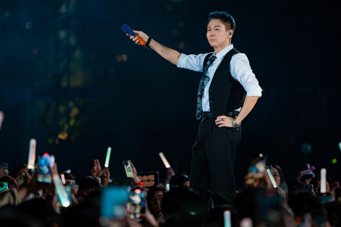 Đêm nhạc xảy ra sự cố mất điện suốt nhiều giờ liền, khán giả đăng đàn bức xúc Ảnh 3