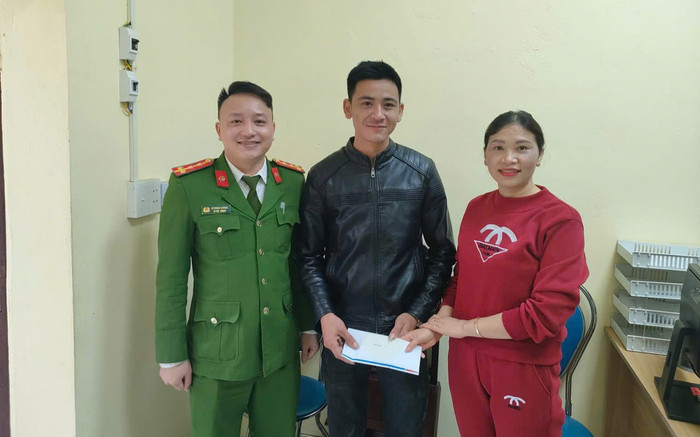 Tài khoản bất ngờ nhận được 99 triệu đồng, người phụ nữ báo công an liền tỏ sự thật Ảnh 2