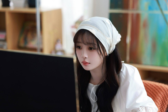 Phim của Ngu Thư Hân lại không đạt được thành công như mong đợi. Ảnh: Weibo