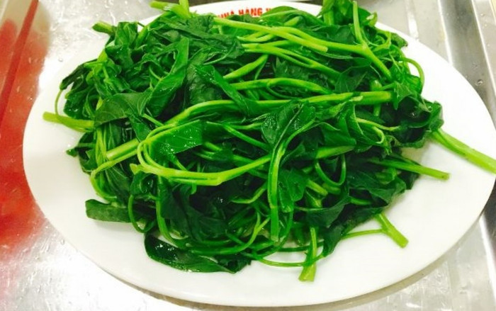 3 loại rau dễ ngậm đầy hóa chất để 'lớn nhanh như thổi', đi chợ nên cẩn thận Ảnh 2