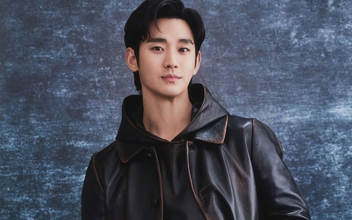 50 cảnh sát bảo vệ Kim Soo Hyun trong lần đầu lộ diện giữa tâm bão Ảnh 2
