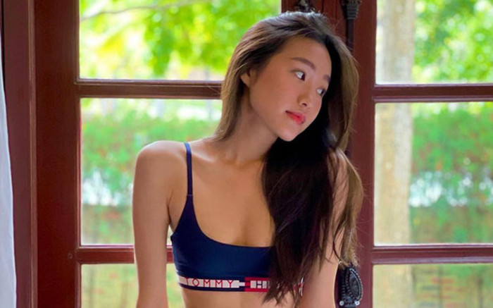 Vợ Đoàn Văn Hậu giấu dáng khi dự sự kiện Ảnh 2