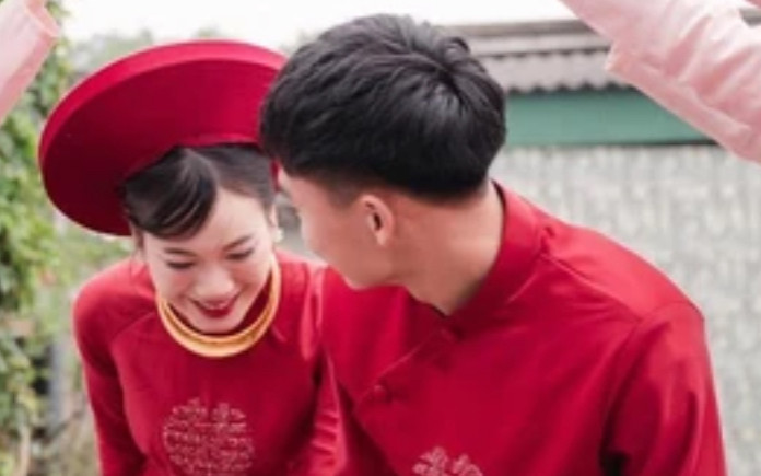 Tình cảnh đảo ngược với Hồ Văn Cường sau khi có vợ Ảnh 2