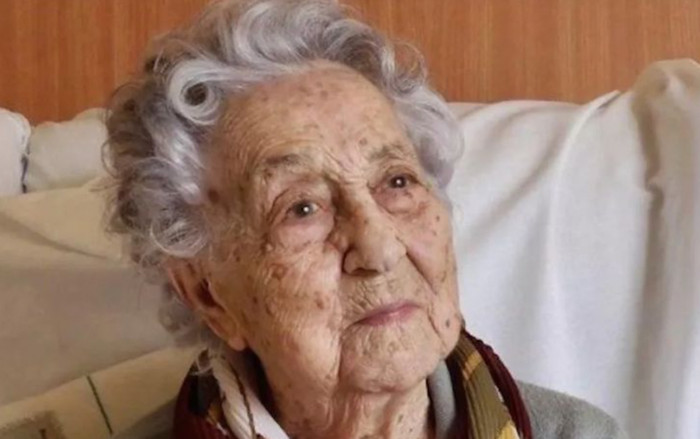 Bà lão 117 tuổi chưa một lần bị bệnh nhờ có gen lạ và chăm ăn món 'rẻ bèo' Ảnh 2