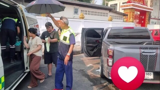 Nam cảnh sát đỡ đẻ cho người phụ nữ trong xe hơi, cộng đồng mạng nhiệt liệt khen ngợi Ảnh 2