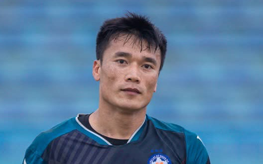 Tình cảnh của thủ môn Bùi Tiến Dũng tái hiện ở tuyển Việt Nam Ảnh 2