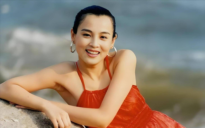 Nữ diễn viên vừa sinh con đã bị chồng bỏ rơi Ảnh 2