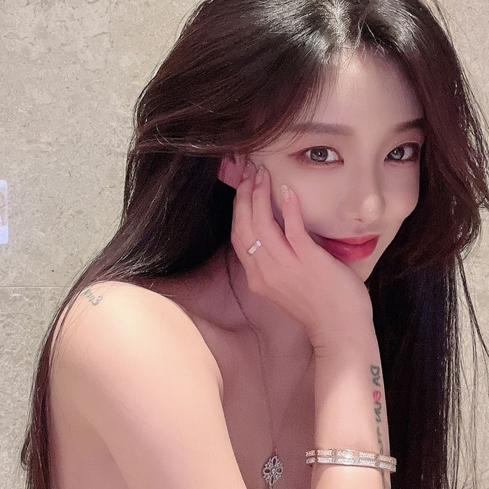 Dahee 'lột xác' bỏng mắt sau nhiều năm rời làng giải trí Hàn Quốc. (Ảnh IGNV)