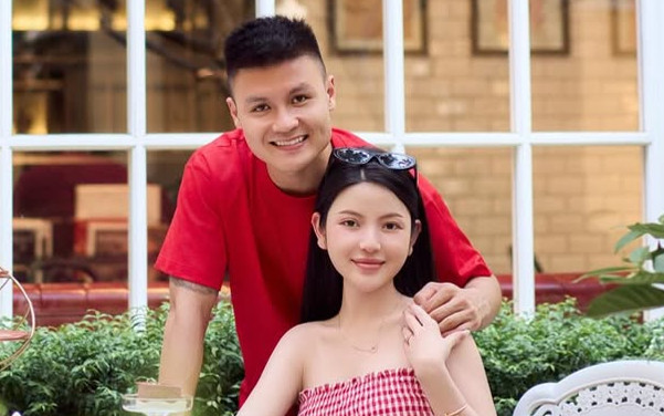 Khoảnh khắc ngọt ngào của Chu Thanh Huyền - Quang Hải Ảnh 2