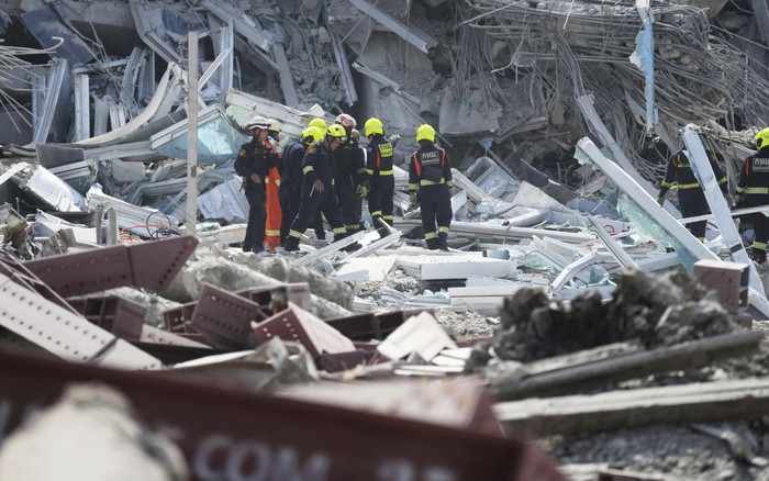 Nhóm nhạc Kpop hủy biểu diễn tại Thái Lan sau trận động đất kinh hoàng Ảnh 2