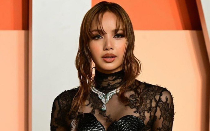 'Thảm họa' thời trang tại Oscar 2025 mang tên Lisa Ảnh 2