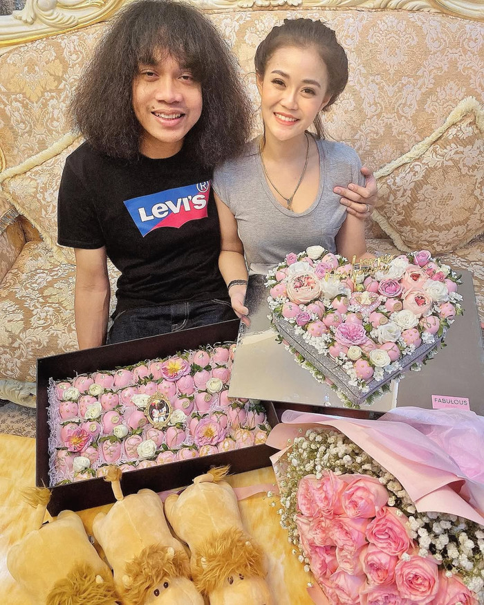 Nữ ca sĩ nổi tiếng thông báo chia tay chồng sắp cưới, khán giả xôn xao Ảnh 1