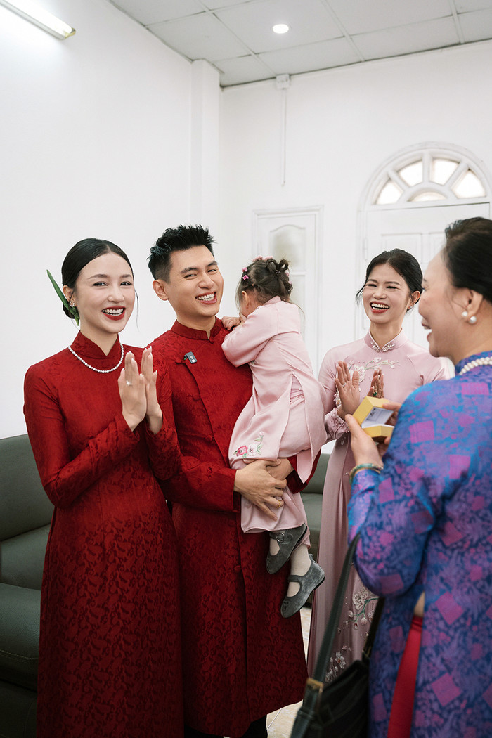 Hot girl Salim và doanh nhân Hải Long tổ chức lễ ăn hỏi vào sáng nay 3/3.