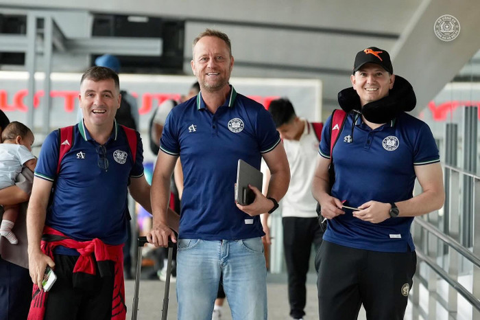 HLV Polking đã sang Indonesia cùng CLB CAHN vào hôm qua. Ảnh: CLB CAHN