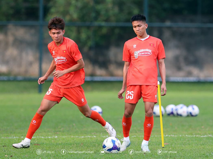 Bùi Vĩ Hào gặp chấn thương phải nghỉ 3 tuần. Ảnh: VFF