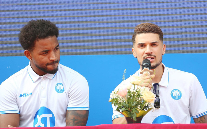 Dấu chấm hết cho tiền vệ Hendrio Ảnh 2