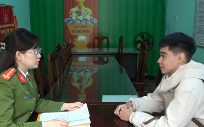 Tài khoản nhận được 219 triệu đồng từ Phan Xuân Tùng, nam sinh viên liền trình báo Công an Ảnh 2