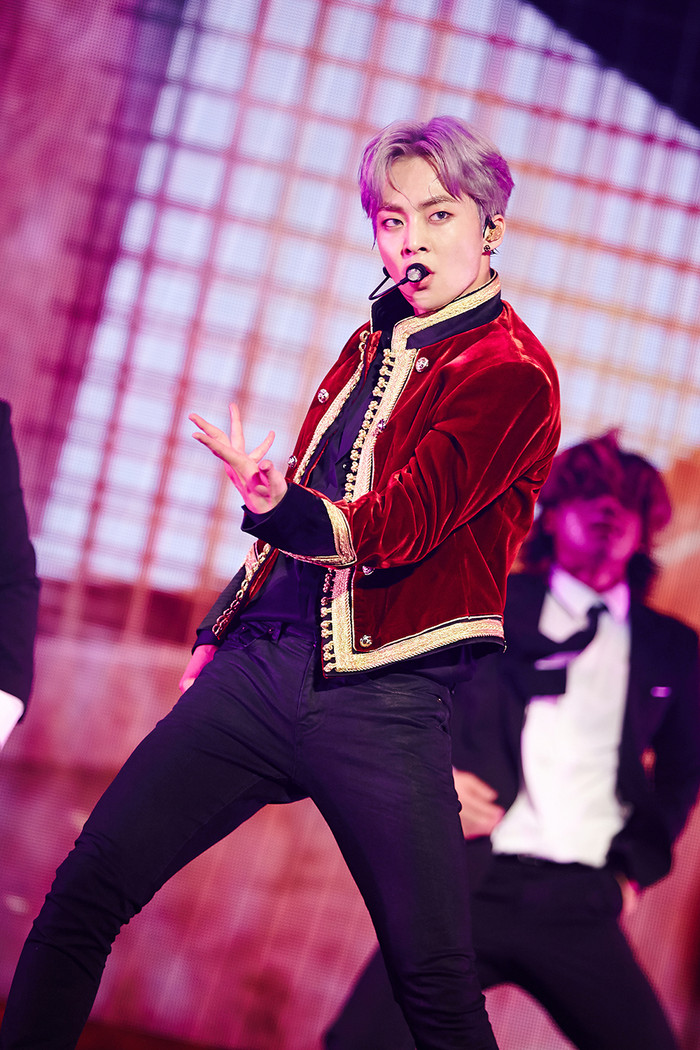 Xiumin (EXO) bị cấm xuất hiện trên Music Bank do xung đột với SM? Ảnh 2