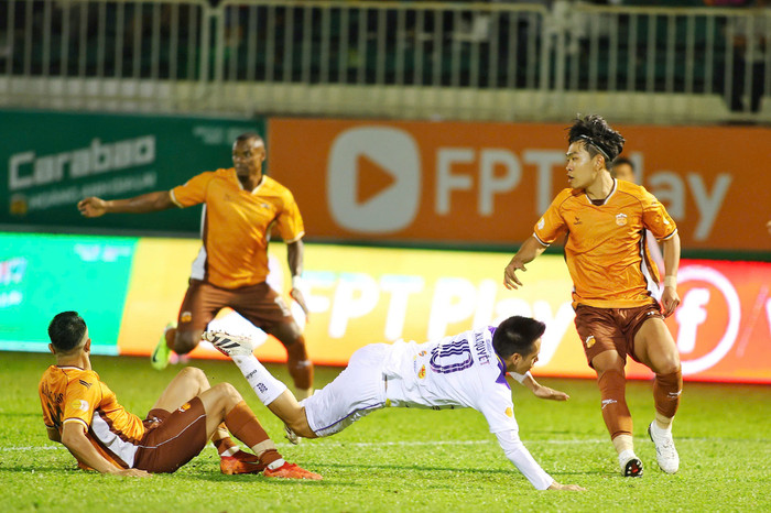 HAGL đang trải qua chuỗi trận đáng quên. Ảnh: Linh Hùng