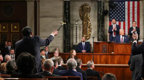 Ông Al Green đã hét lên khi Tổng thống Donald Trump phát biểu tại phiên họp chung của Quốc hội ngày 5/3 - (Ảnh: REUTERS.