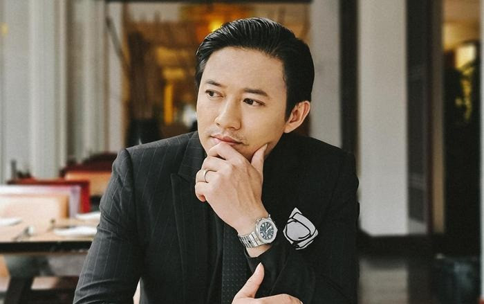 Quý Bình qua đời vì căn bệnh ung thư não. 