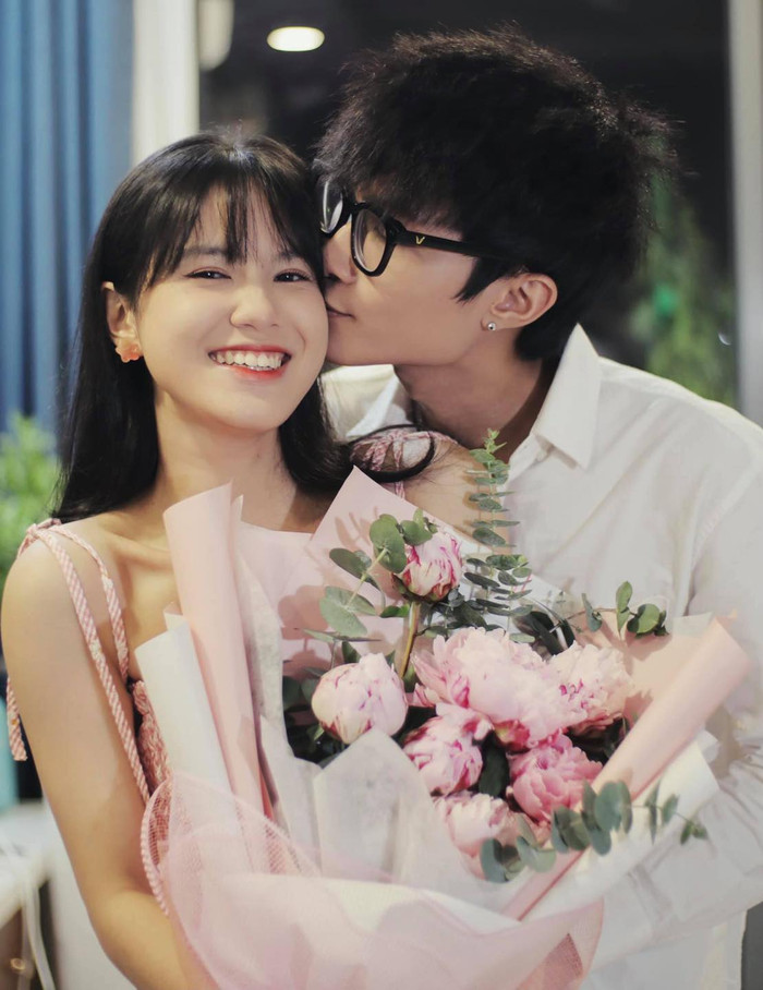 Chuyện tình yêu của Tizi và Đích Lép từng nhận về nhiều sự ngưỡng mộ từ đông đảo người dùng mạng trước khi 'chính chủ' tuyên bố chia tay. Ảnh: Sưu tầm