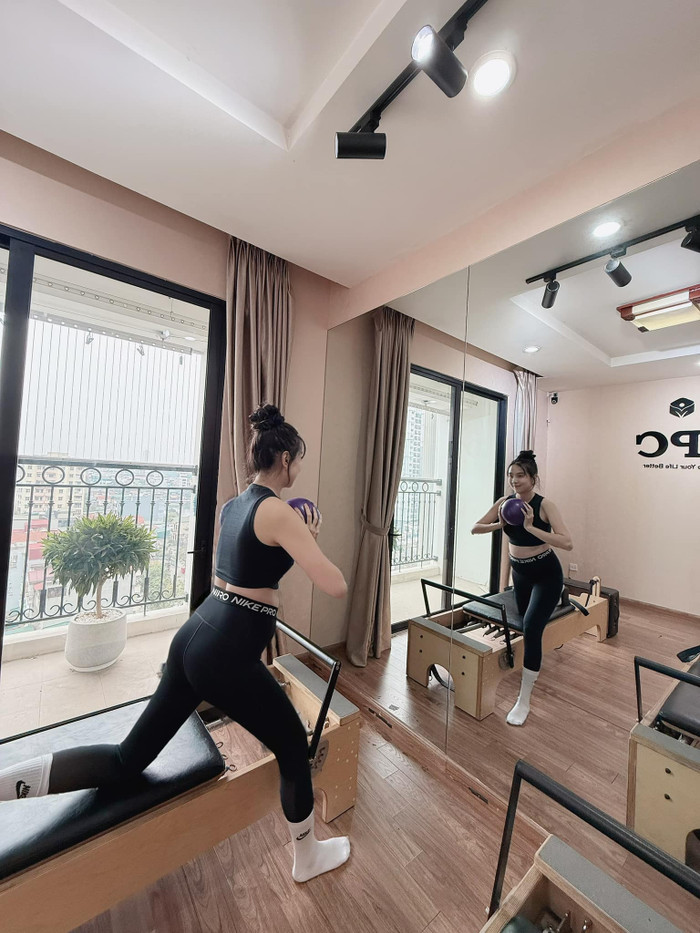 MC Mai Ngọc tập Pilates. Ảnh: FBNV