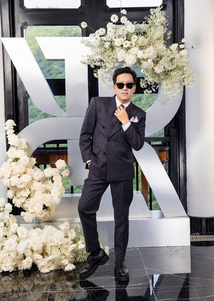 Trước Lâm Vỹ Dạ, Trường Giang cũng giảm 11kg, lột xác với vẻ ngoài trẻ trung. (Ảnh FBNV)