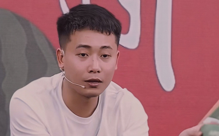 Quang Linh Vlogs 'biến mất' Ảnh 2